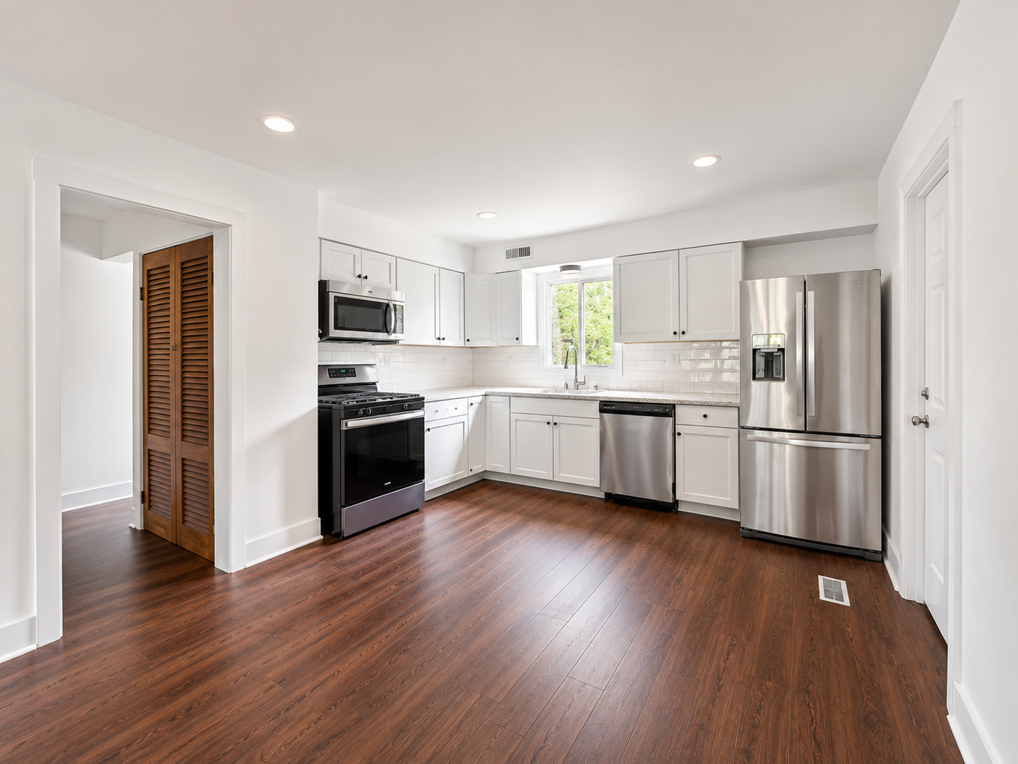 254 Thornhurst Road Bolingbrook IL 60440