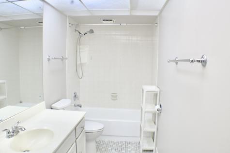 475 Plum Creek Drive Wheeling IL 60090