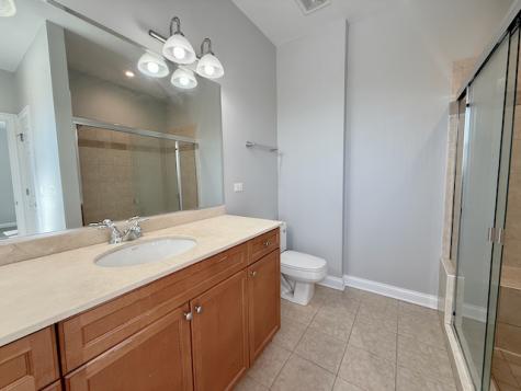 5558 West Edmunds Street Chicago IL 60630