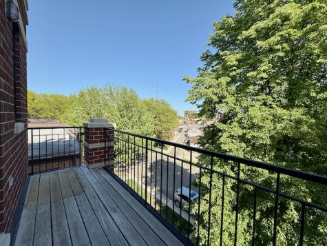 5558 West Edmunds Street Chicago IL 60630