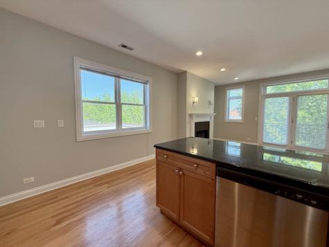 5558 West Edmunds Street Chicago IL 60630