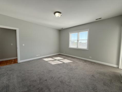 5558 West Edmunds Street Chicago IL 60630