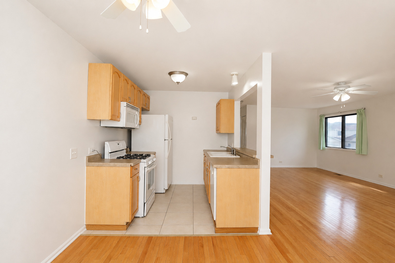 707 Sunfish Point Schaumburg IL 60194