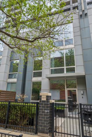 1917 South Calumet Avenue Chicago IL 60616