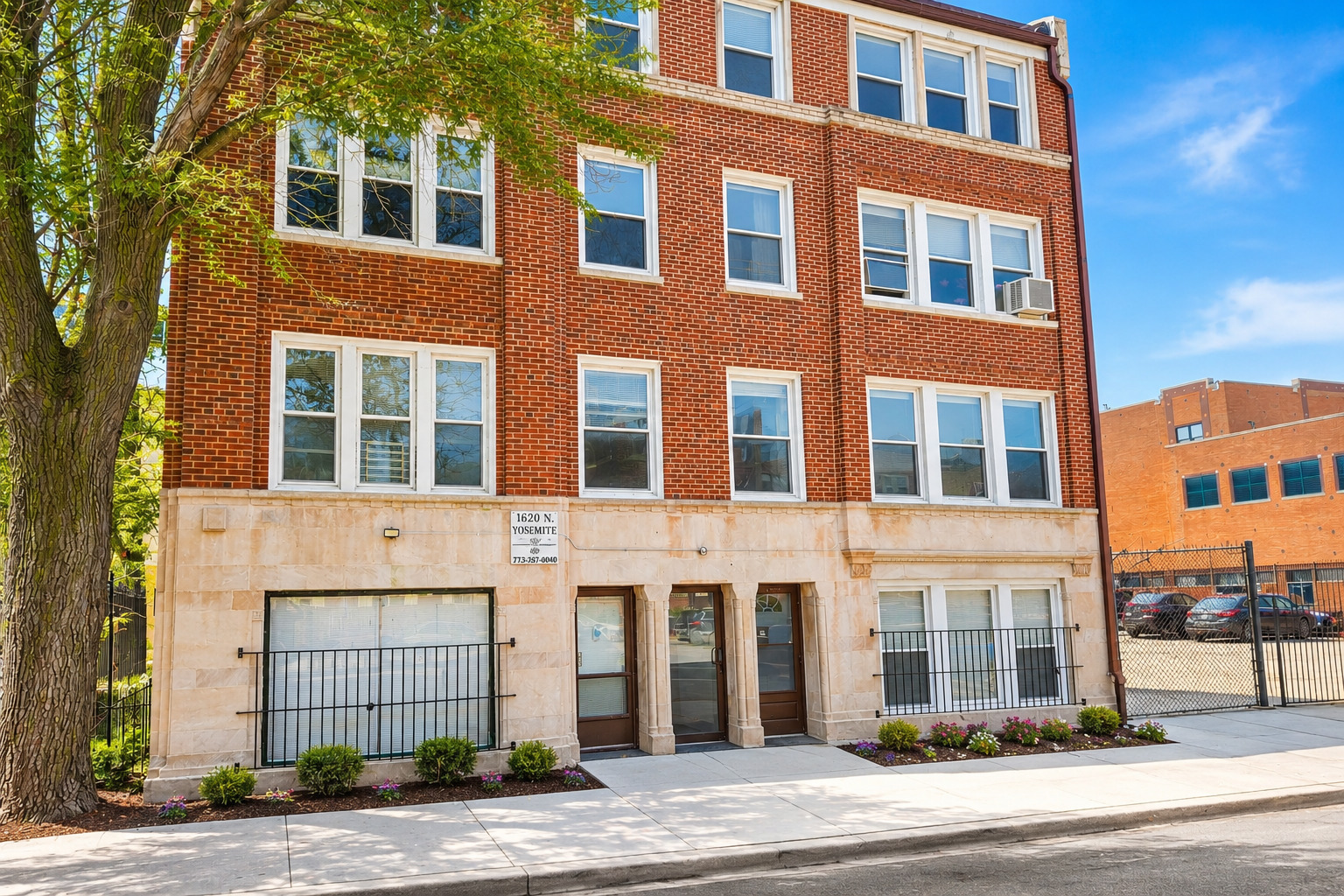 1635 West Morse Avenue Chicago IL 60626