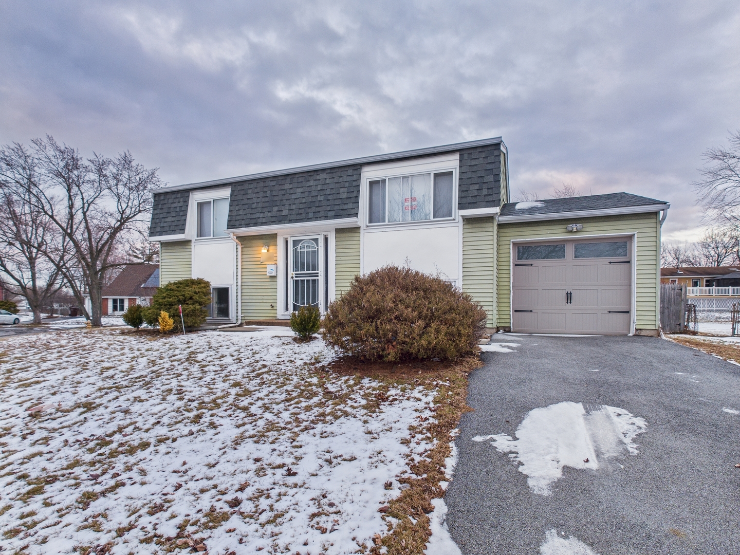 17681 Country Club Lane Country Club Hills IL 60478