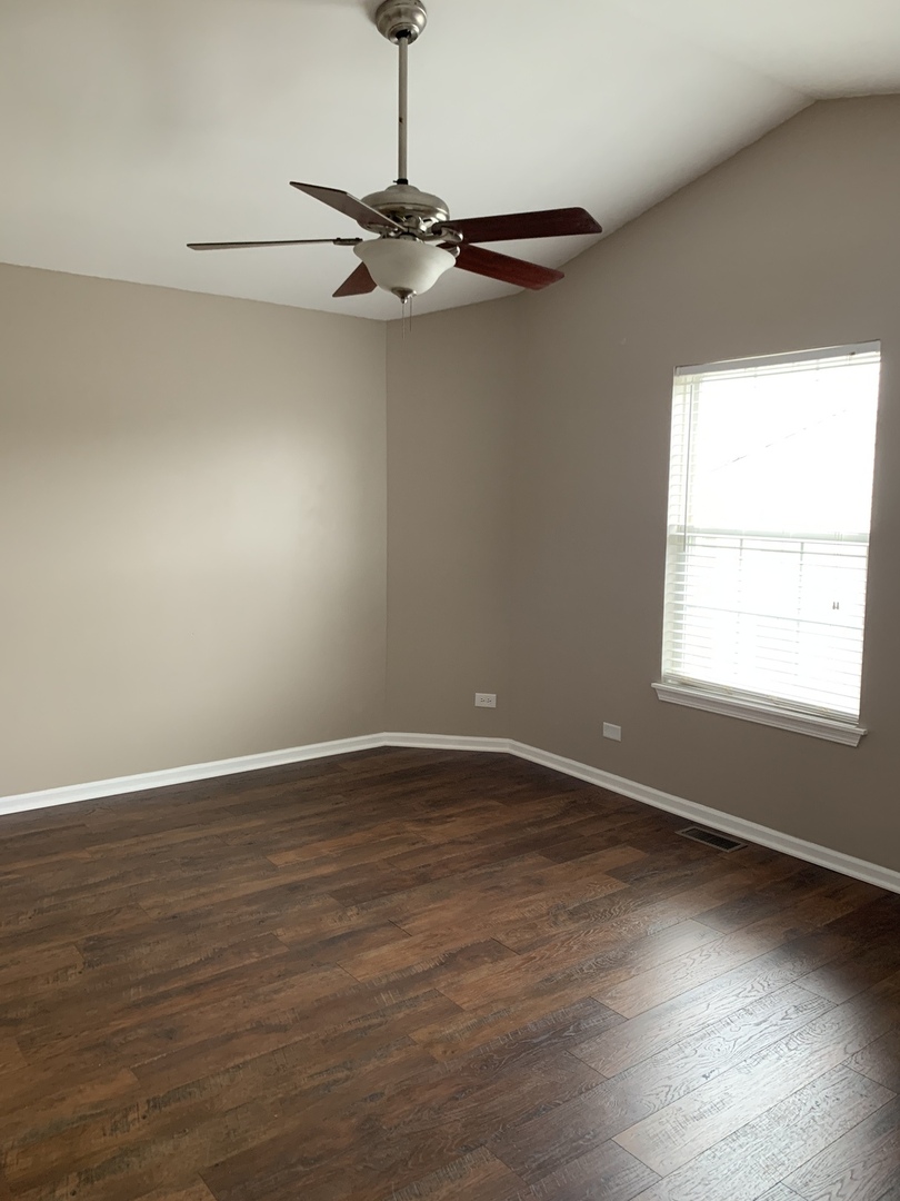 2454 Frost Drive Aurora IL 60503