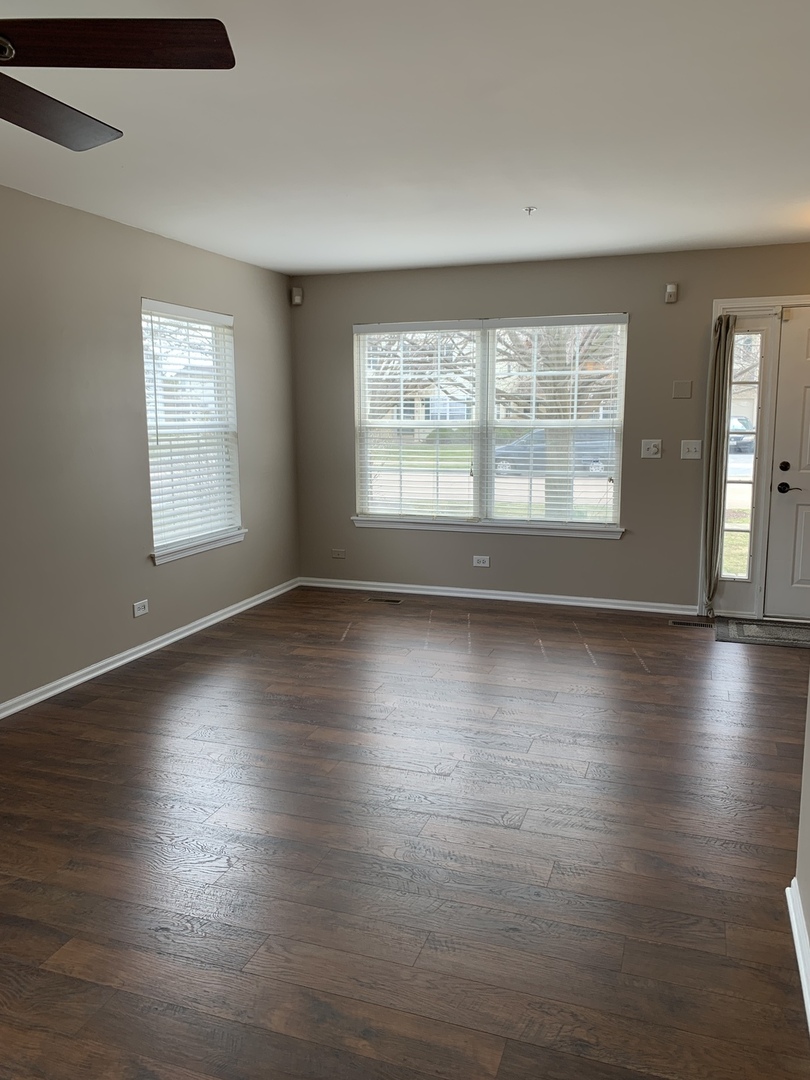 2454 Frost Drive Aurora IL 60503
