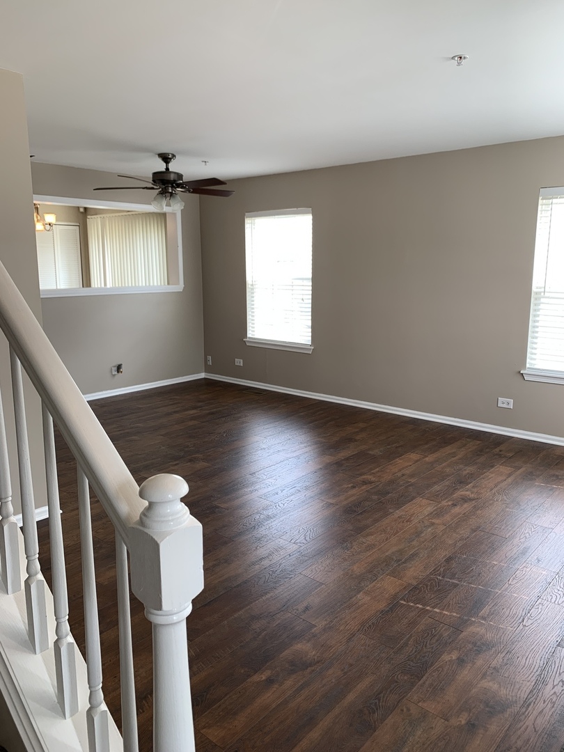 2454 Frost Drive Aurora IL 60503