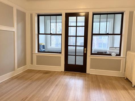 7077 North Ridge Boulevard Chicago IL 60645