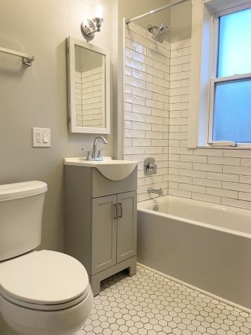 7077 North Ridge Boulevard Chicago IL 60645