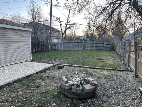 519 North Waukegan Road Lake Bluff IL 60044