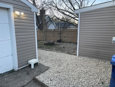 519 North Waukegan Road Lake Bluff IL 60044