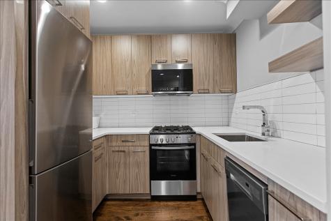 541 West Oakdale Avenue Chicago IL 60657
