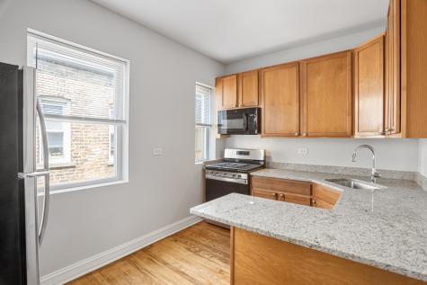 7326 North Damen Avenue Chicago IL 60645
