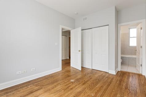 7326 North Damen Avenue Chicago IL 60645