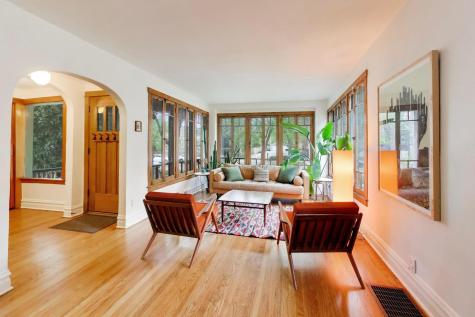 3926 North Ridgeway Avenue Chicago IL 60618