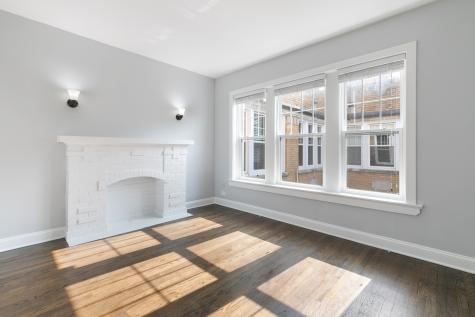 1110 West Glenlake Avenue Chicago IL 60660