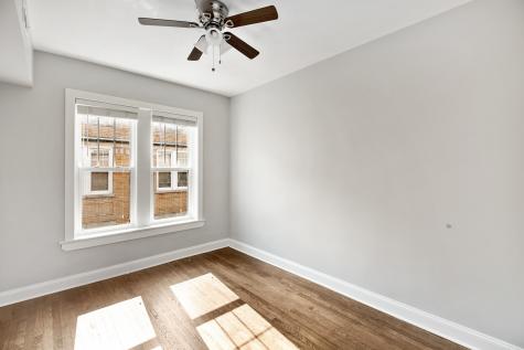 1110 West Glenlake Avenue Chicago IL 60660