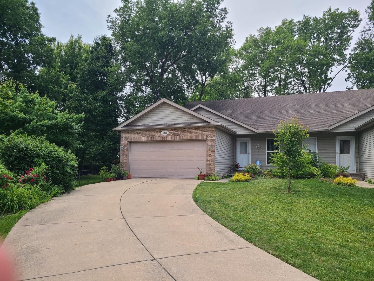 1961 Alinda Avenue Ottawa IL 61350