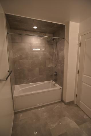 1730 West Greenleaf Avenue Chicago IL 60626