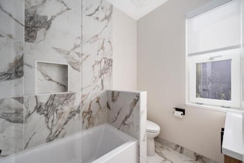 3992 South Lake Park Avenue Chicago IL 60653