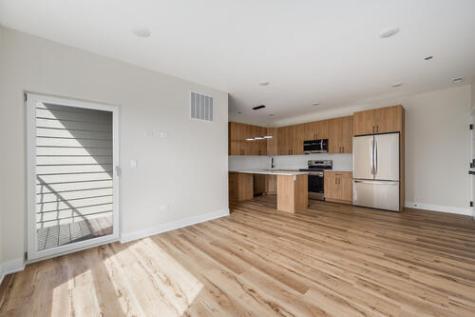 3992 South Lake Park Avenue Chicago IL 60653