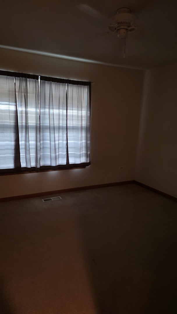 434 Vaughn Circle Aurora IL 60502