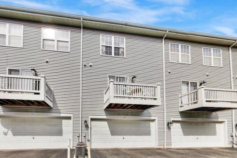 590 North Triumph Court Hainesville IL 60073