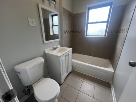 71 East 69th Street Chicago IL 60637