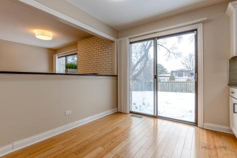 2431 Cobblewood Drive Northbrook IL 60062