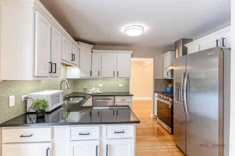 2431 Cobblewood Drive Northbrook IL 60062
