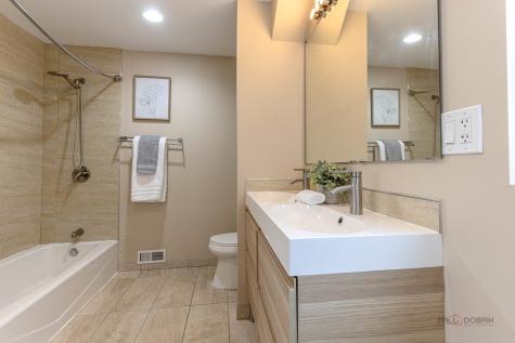 2431 Cobblewood Drive Northbrook IL 60062