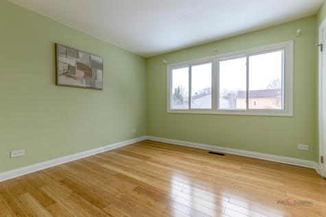 2431 Cobblewood Drive Northbrook IL 60062