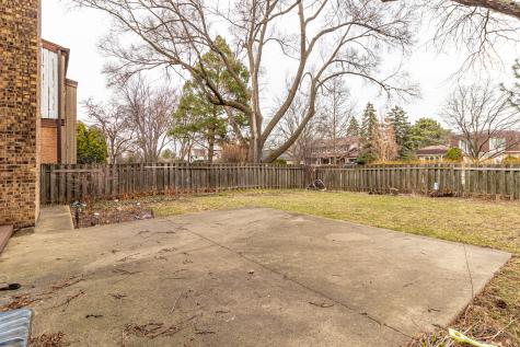 2431 Cobblewood Drive Northbrook IL 60062