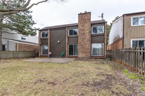 2431 Cobblewood Drive Northbrook IL 60062