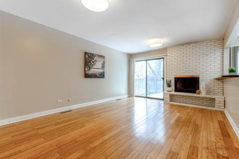 2431 Cobblewood Drive Northbrook IL 60062