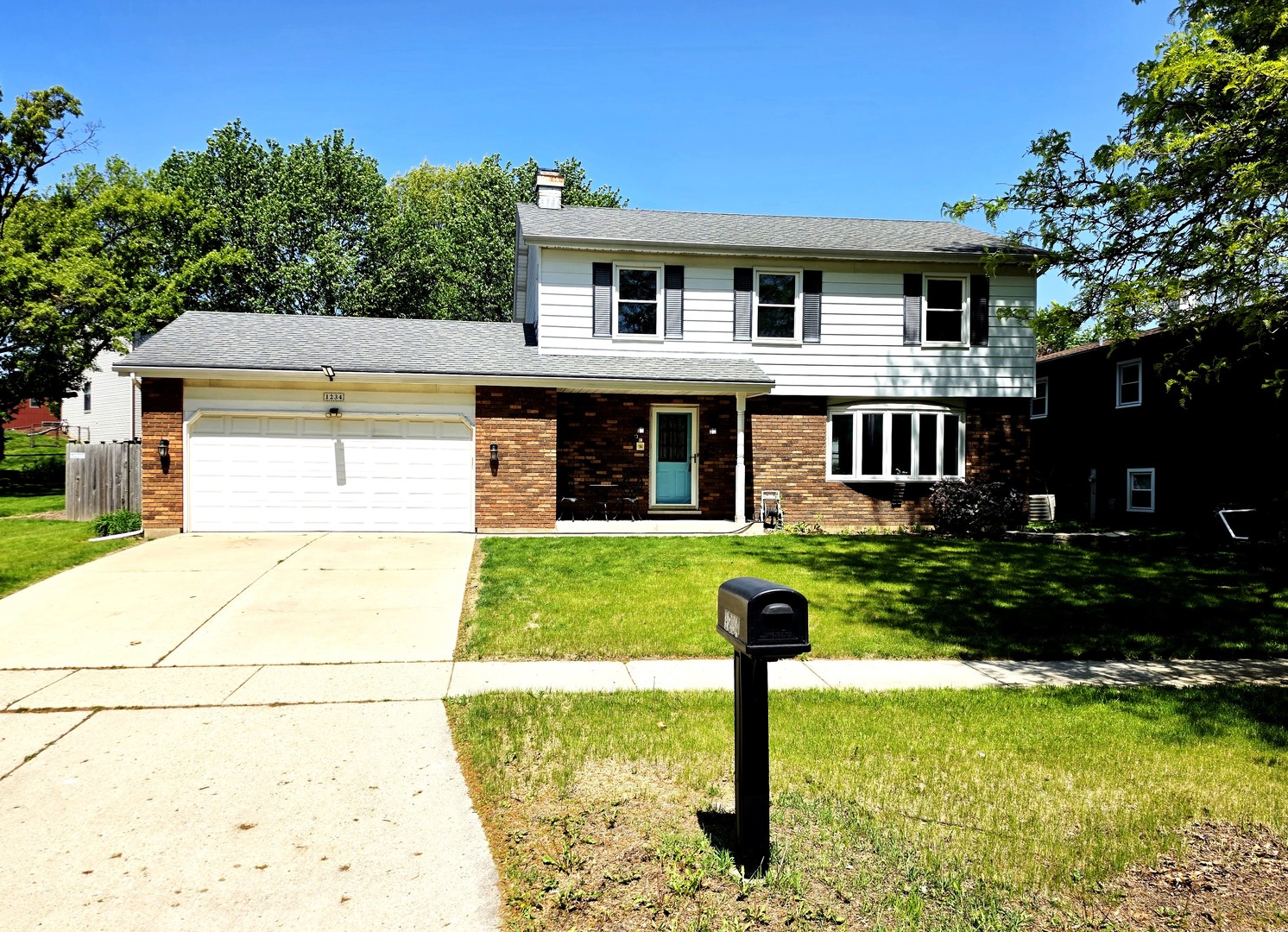 1234 North Lyle Avenue Elgin IL 60123