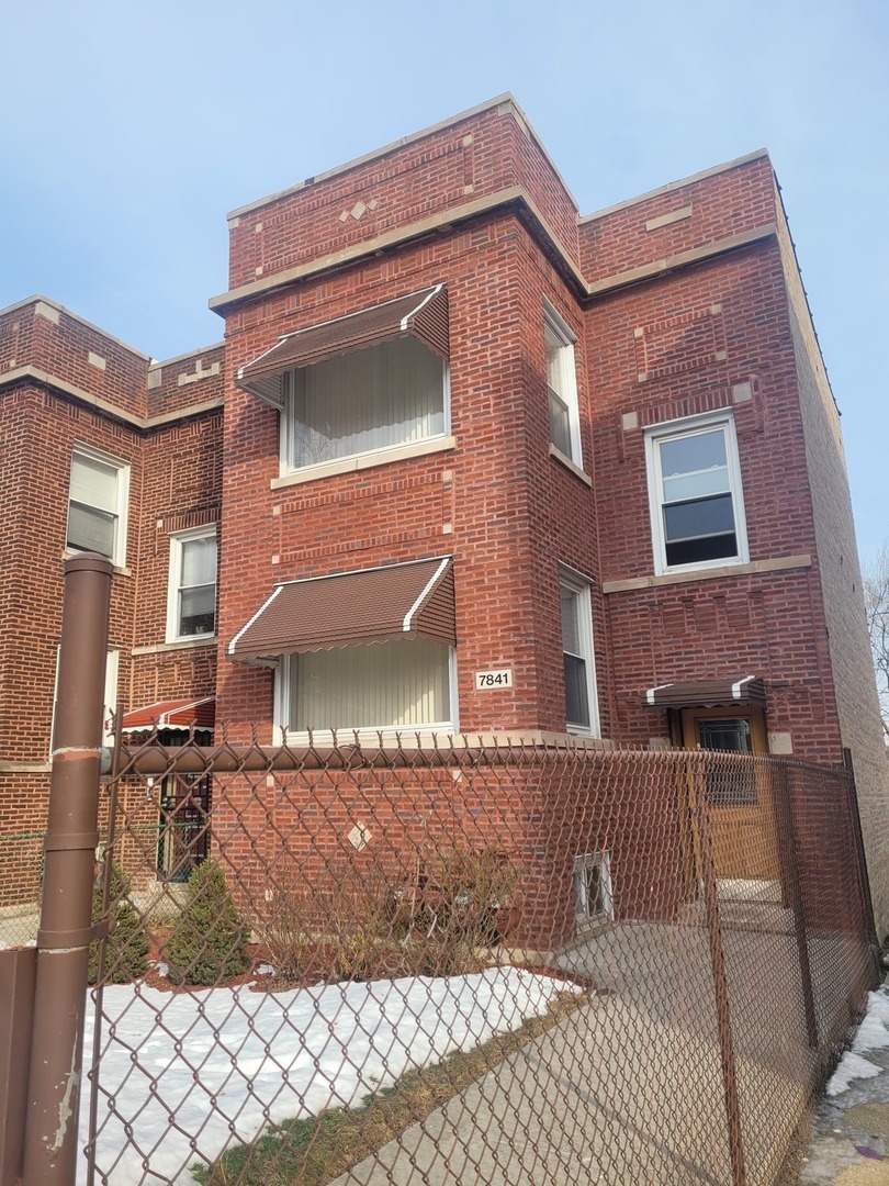 7841 South Loomis Boulevard Chicago IL 60620