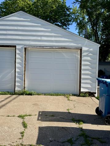 625 25TH Avenue East Moline IL 61244