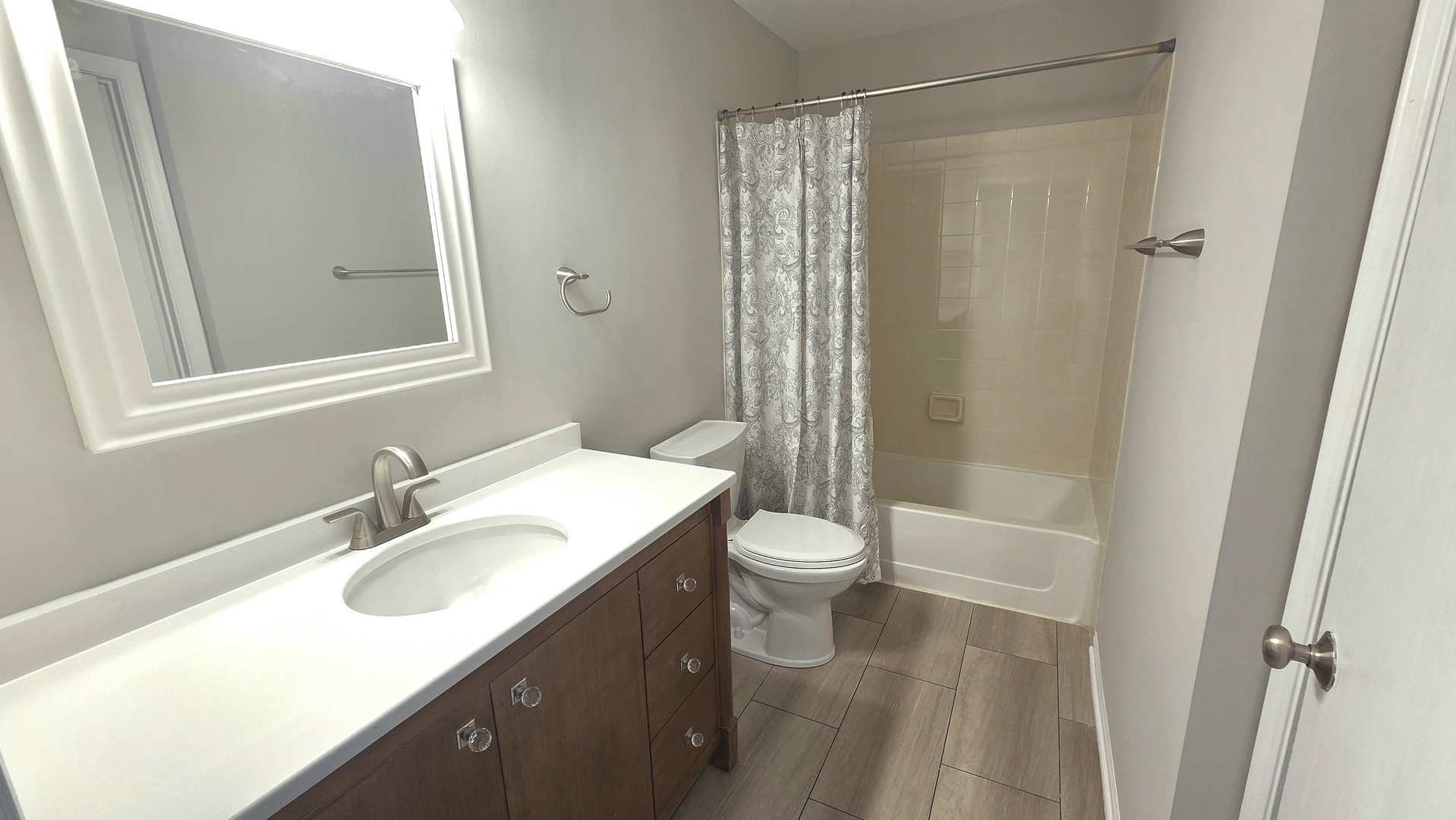 224 Westminster Court Schaumburg IL 60193