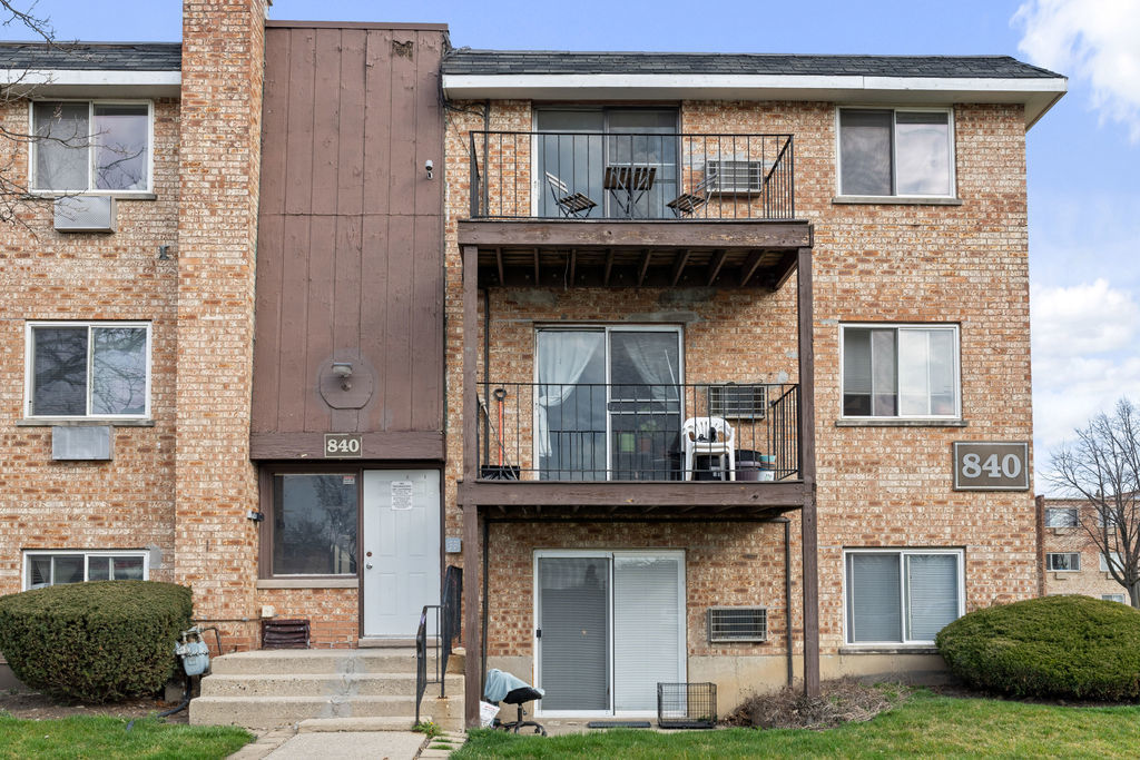 840 West College Boulevard Addison IL 60101