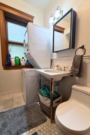 3727 North Lakewood Avenue Chicago IL 60613