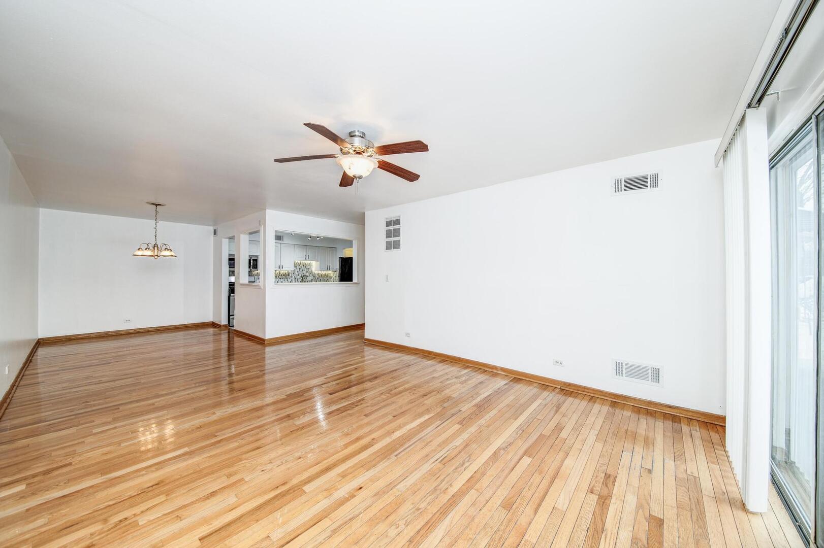 5300 Carriage Way Drive Rolling Meadows IL 60008