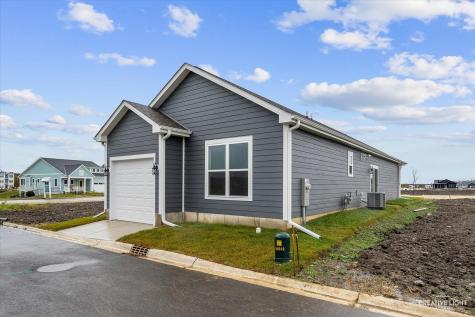 3 Dogwood Way Ottawa IL 61350
