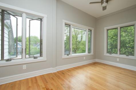643 Hinman Avenue Evanston IL 60202