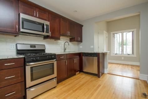 643 Hinman Avenue Evanston IL 60202