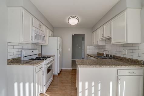 7010 Barrington Court Woodridge IL 60517