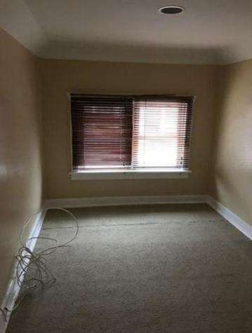 422 South Street Elgin IL 60123