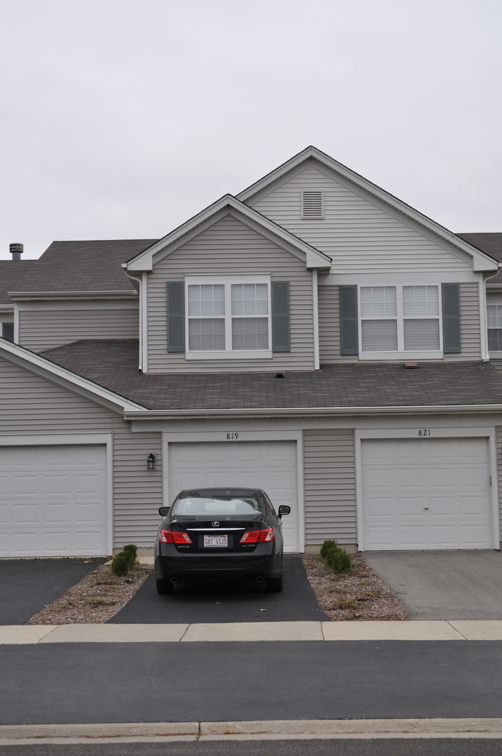 819 Genesee Drive Naperville IL 60563